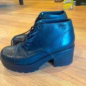 VAGABOND- Ankle Chunky Boots- Women’s size 8-8.5 (EU 39)